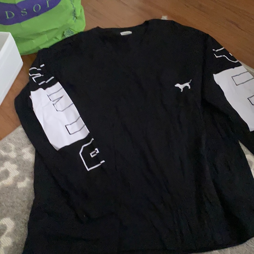 Pink longe sleeve tee size large